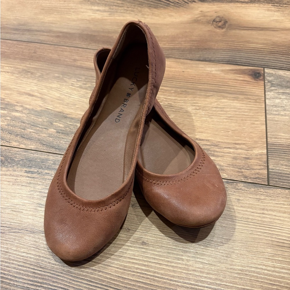 Women’s Lucky Brand Light Brown Ballet Flats size 6